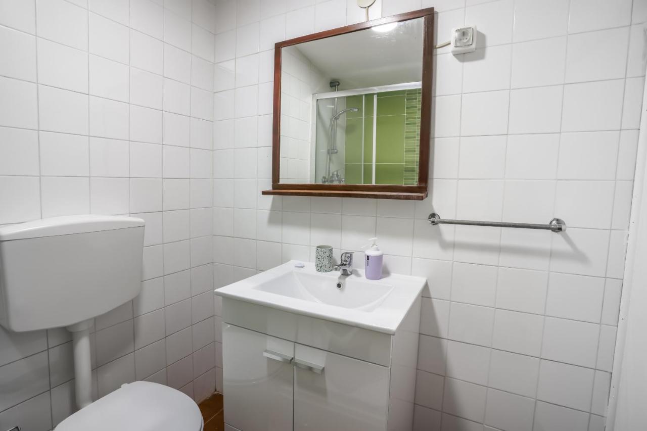 Cozy 3 Bedroom Apt In Lively Bairro Alto Lisboa Eksteriør bilde