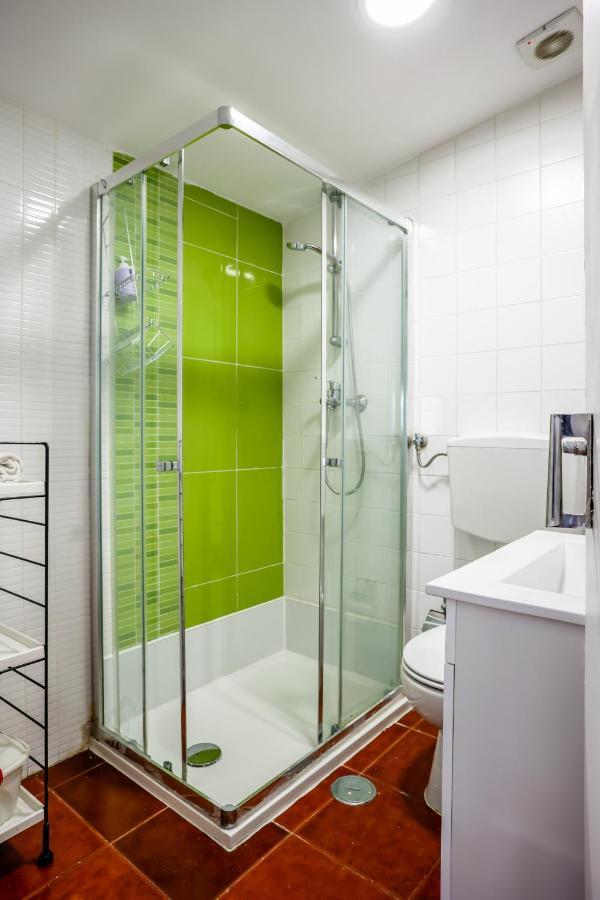 Cozy 3 Bedroom Apt In Lively Bairro Alto Lisboa Eksteriør bilde