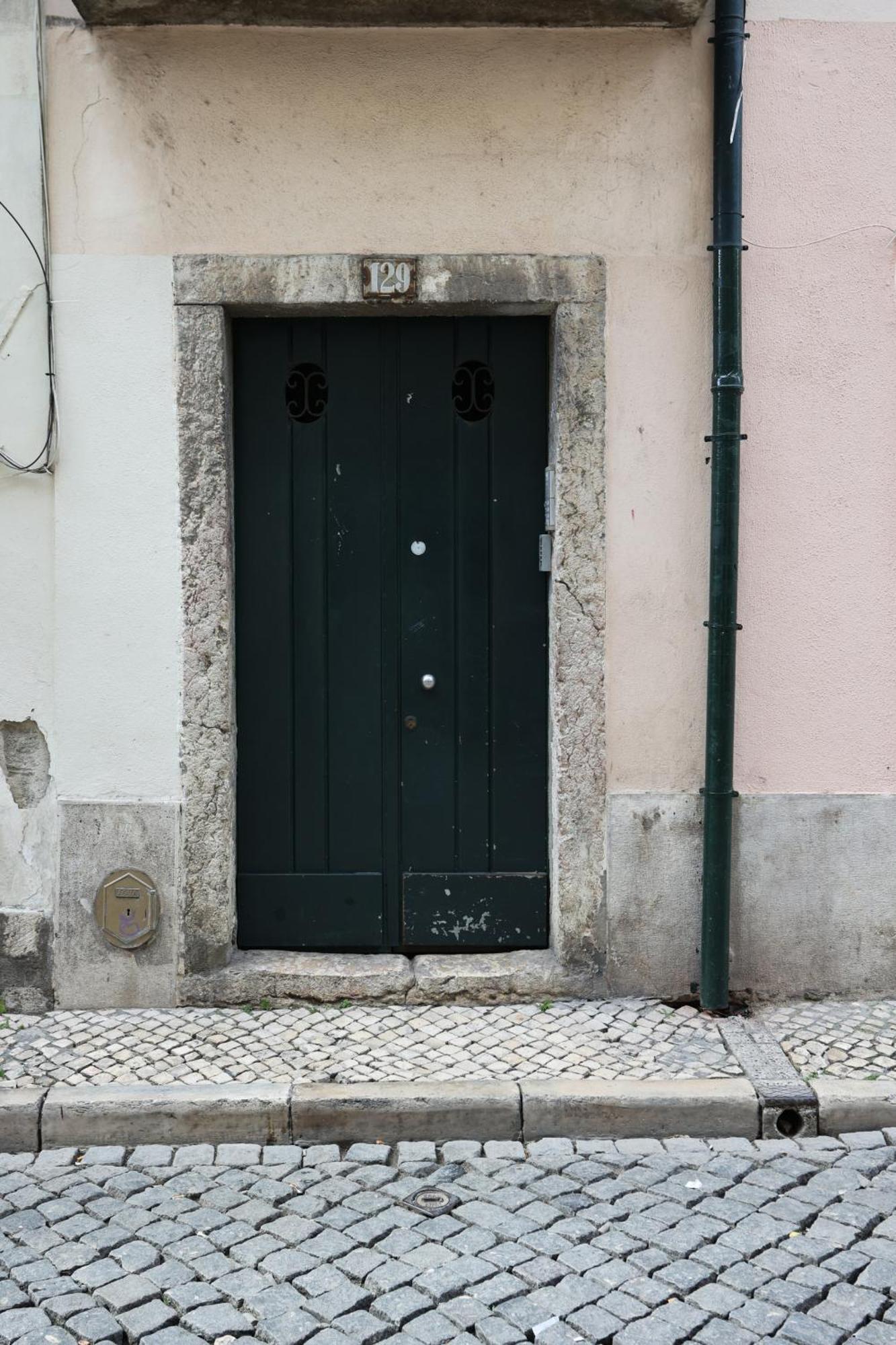 Cozy 3 Bedroom Apt In Lively Bairro Alto Lisboa Eksteriør bilde