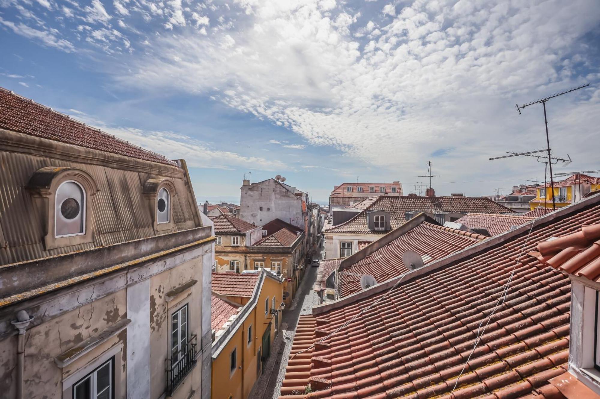 Cozy 3 Bedroom Apt In Lively Bairro Alto Lisboa Eksteriør bilde
